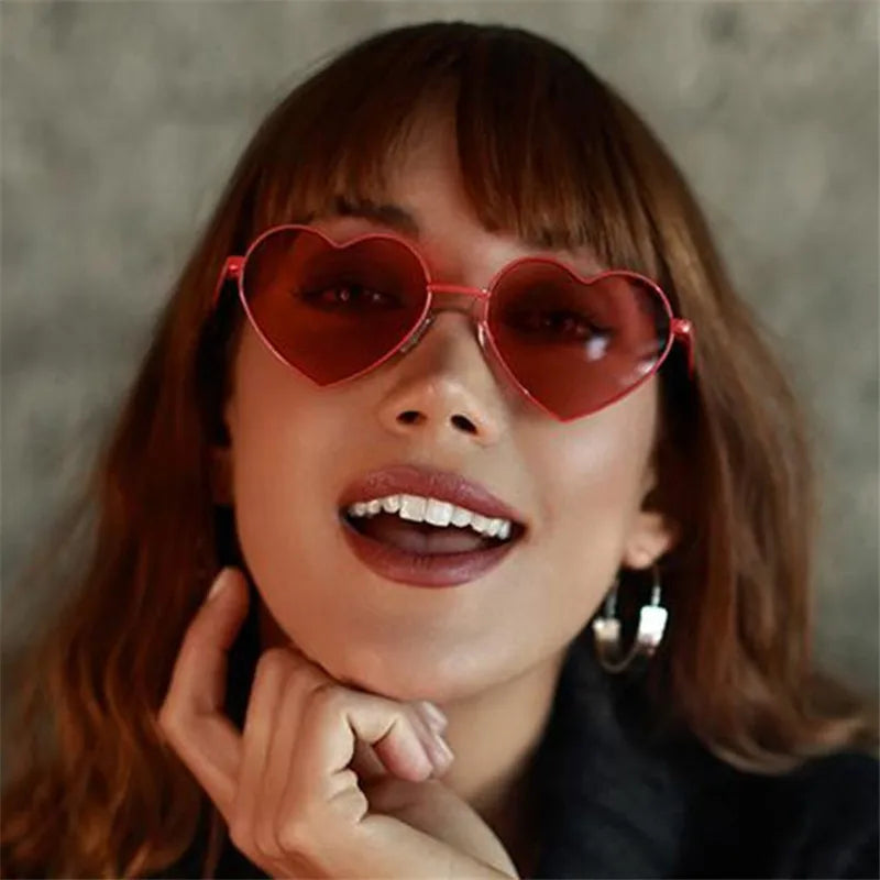 Heart Shaped Sunglasses metal Women Brand Designer Fashion LOVE Clear Ocean Lenses Sun Glasses Oculos UV400