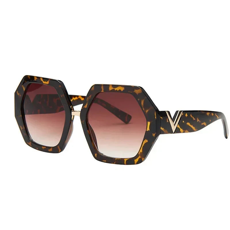 2024 Luxury Square Sunglasses Ladies Fashion Glasses Classic Brand Designer Retro Sun Glasses Women Sexy Eyewear Unisex Shades