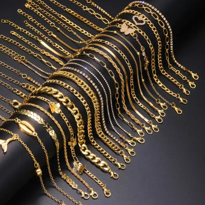 Elegant 17 Pcs Gold Color Anklet Set with Butterfly,Heart,Shell Charms Foot Jewelry for Women Gift Perfect for Summer Vacations