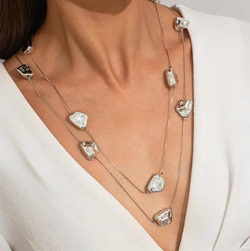 62KE Chic Layered Necklace with Beads Unique Multi Layer Necklace With Irregular Bead Accent for Fashion Forward Women