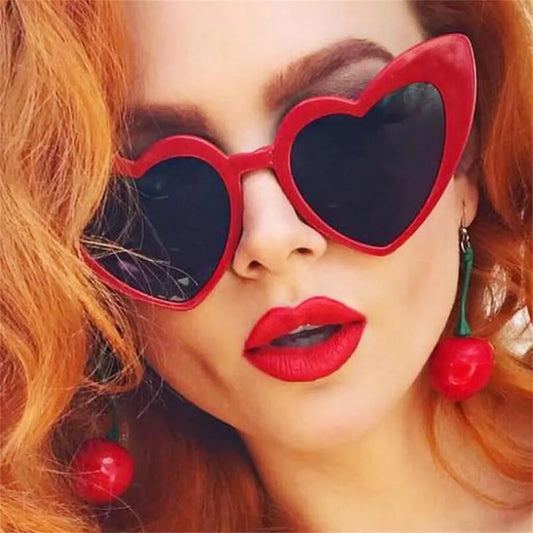 Ladies Love Heart Sunglasses Retro Big Frame Women Sunglasses UV400 Protection Summer Shades Eyewear Anti Blue Light Glasses